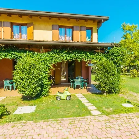 Ferienhaus Fuer 6 Personen Ca 50 Qm In Bibione, Adriakueste Italien Und Umgebung - B59969 *